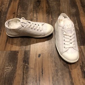 Louis Vuitton children sneaker
